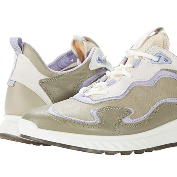 ECCO Women's ST.1 Sneaker - Picture 9 of 11